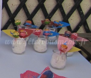 sucettes superhéros