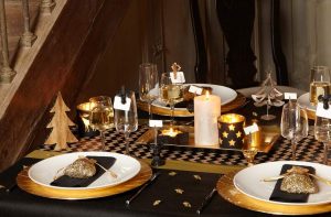 une-table-de-noel-doree