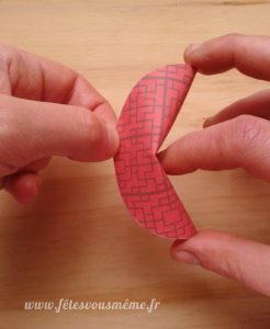 Fortune Cookies papier étape 2 - Fêtes vous même