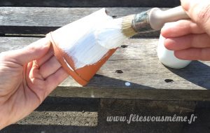 Aromates pour la Fête des Mères - peinture des pots - Fêtes vous même