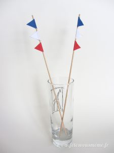 Guirlande de drapeaux tricolores - agitateurs - Fêtes vous même