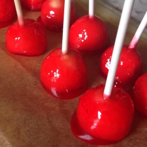 Table Gourmande - Pommes d'amour - Fêtes vous même