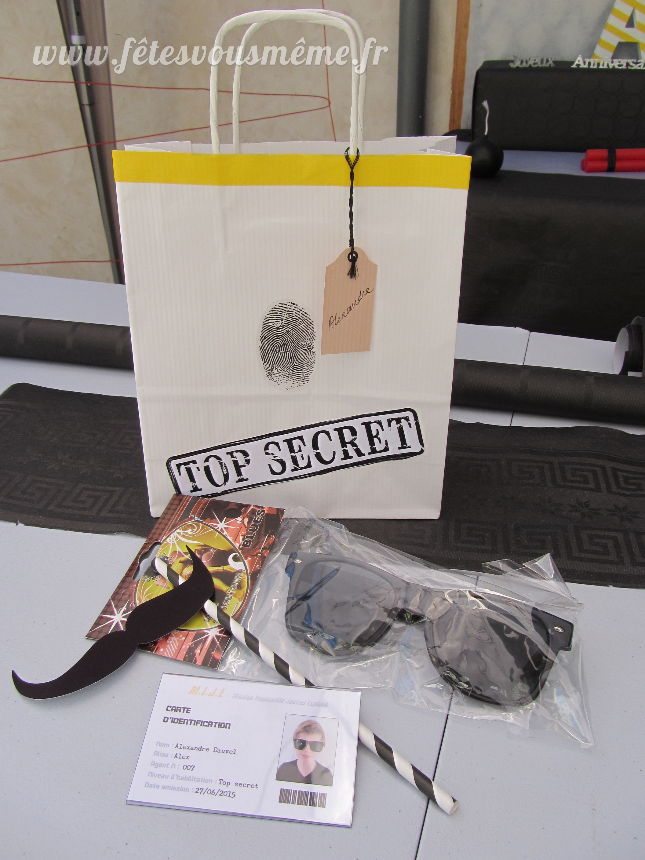 Badges – Image 2